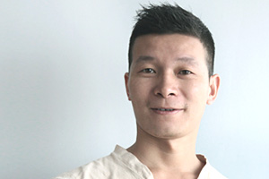 �� �� | <p>��ʼ��/����ָ�� CREATIVE DIRECTOR<br/>Ʒ���OӋ���O DESIGN DIRECTOR<br/></p>